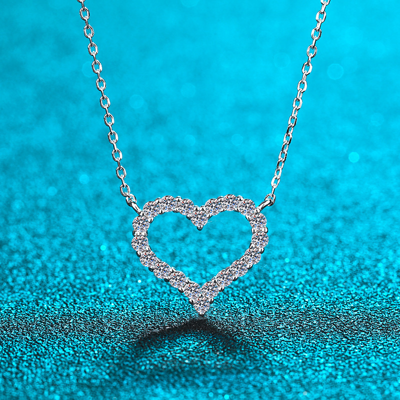 S925 Silver Heart-Shaped Moissanite Pendant Necklace